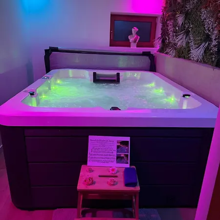 Independant - Formule Sans Le Jacuzzi - Proche Du Pal Et De Vichy - Allier 03 Lägenhet